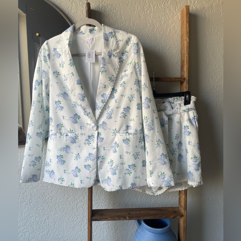 TCEC | Alice Floral Blazer and Shorts